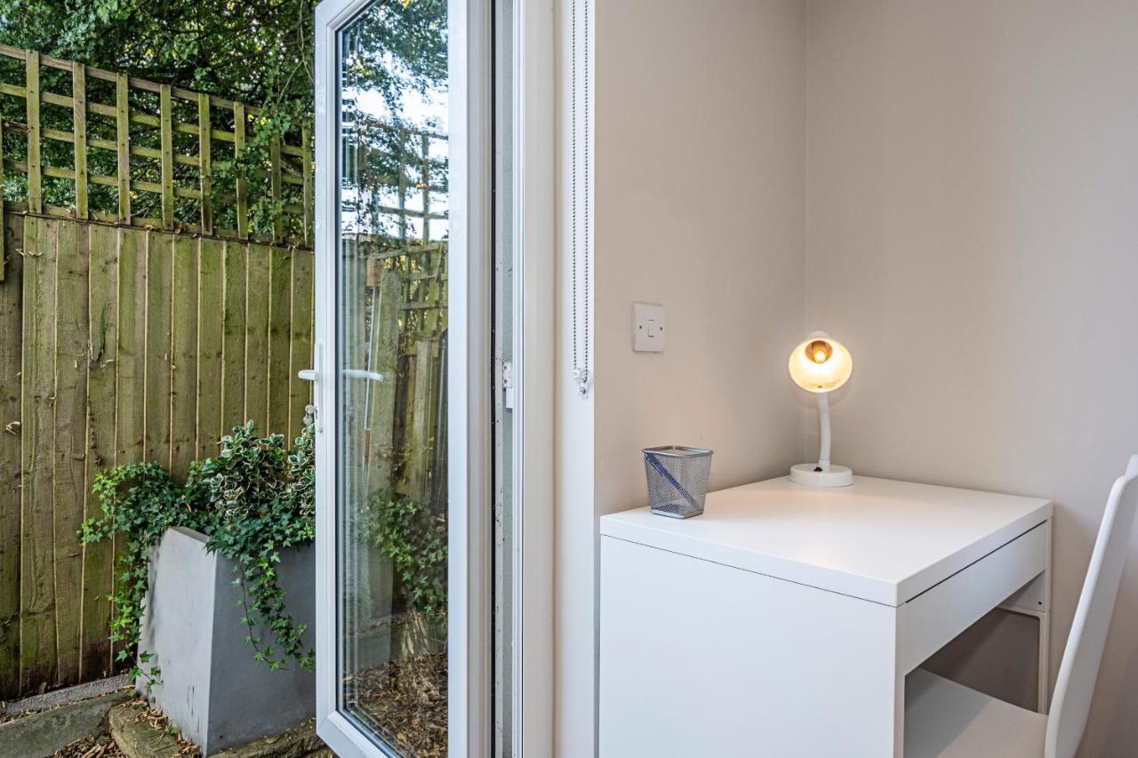 South Woodford 2 Bed En-Suite House Londres Exterior foto